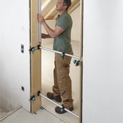 Door and door frame fitting